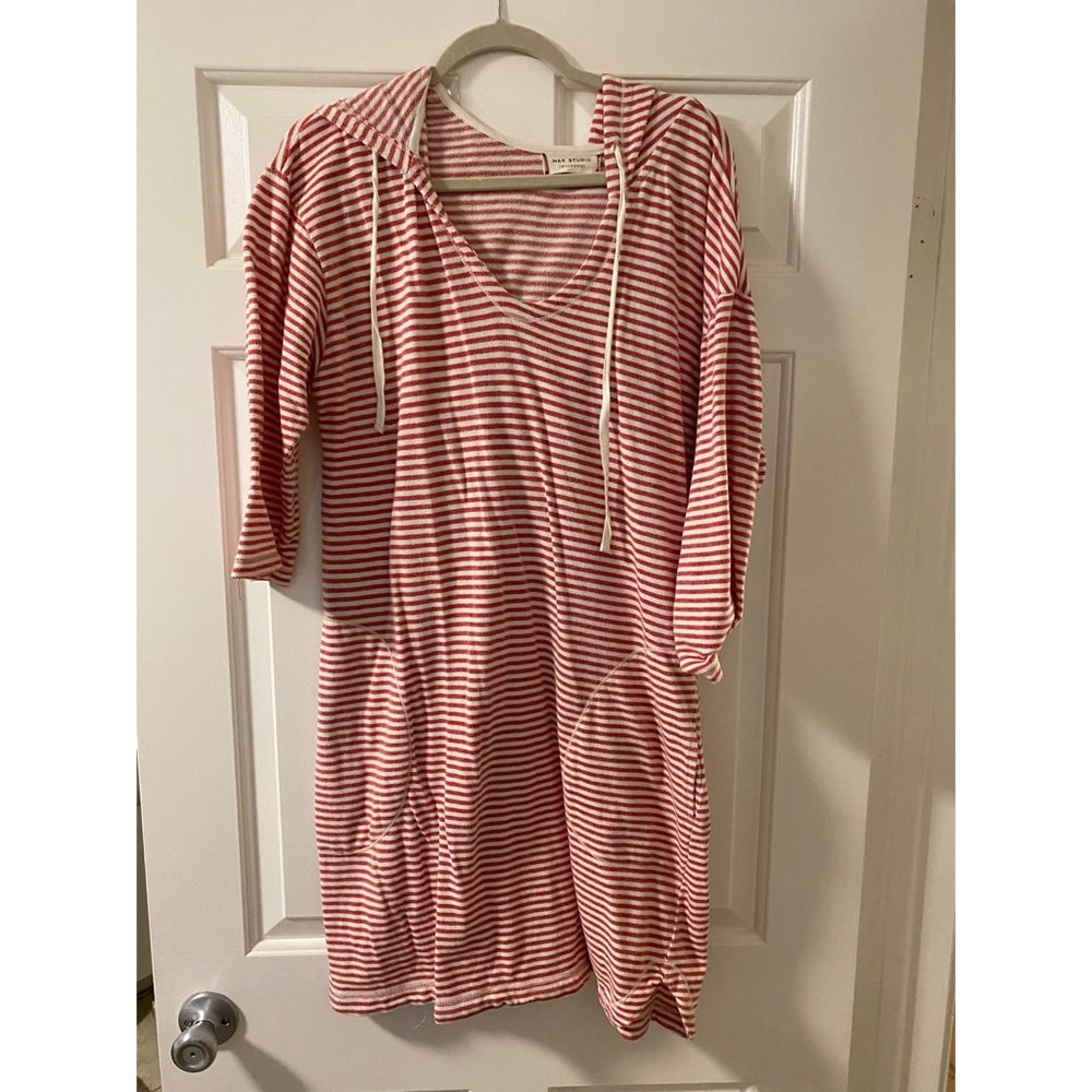 Casual dress with hood